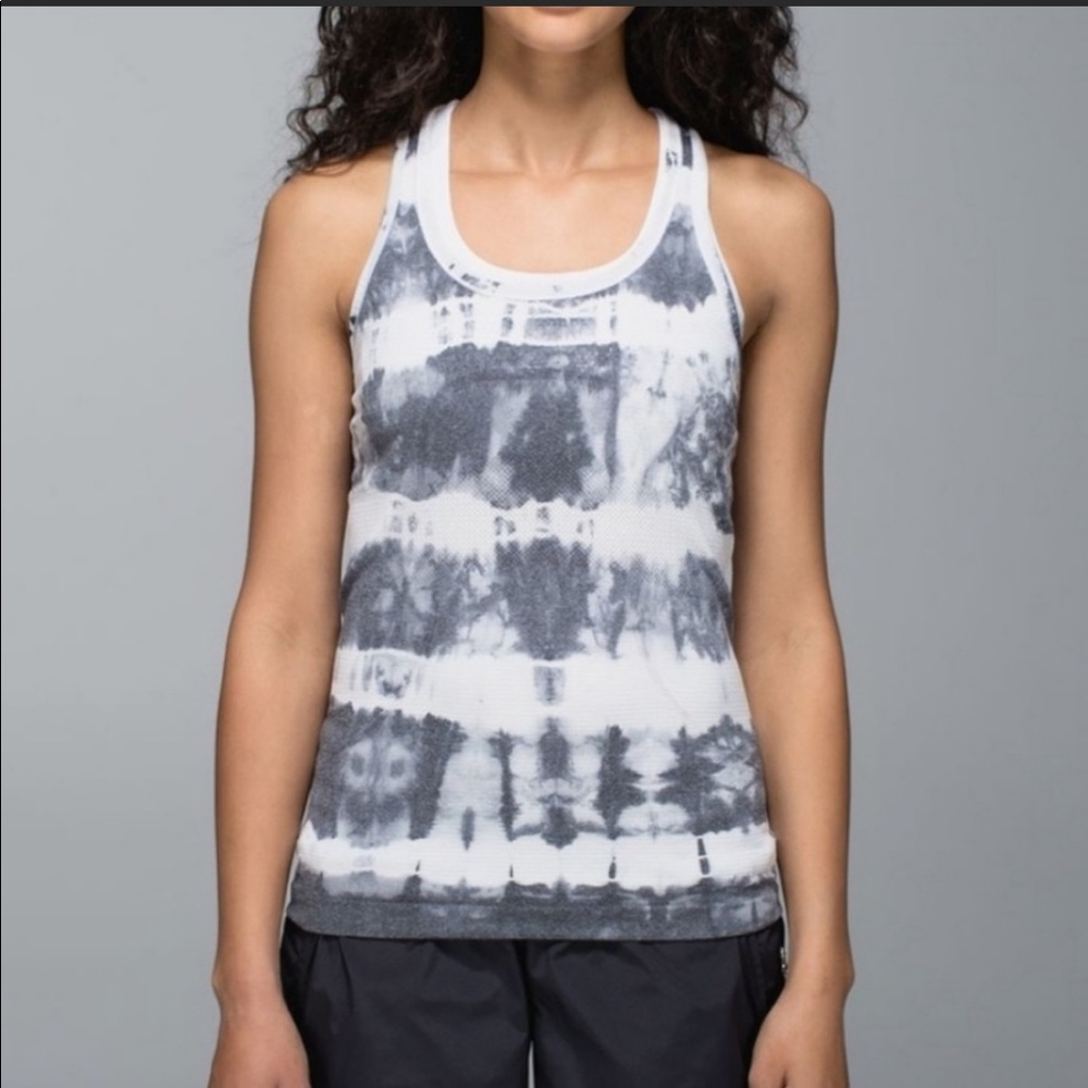 Lululemon swiftly tech racer back tank size 4